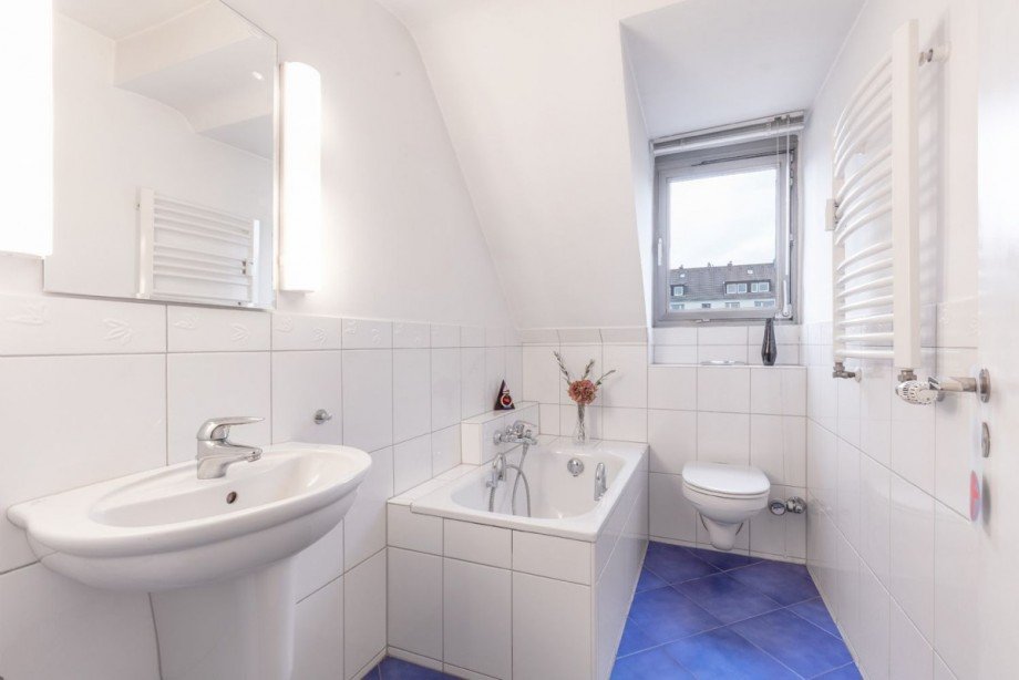 Bad / G�ste-WC Maisonettewohnung D�sseldorf