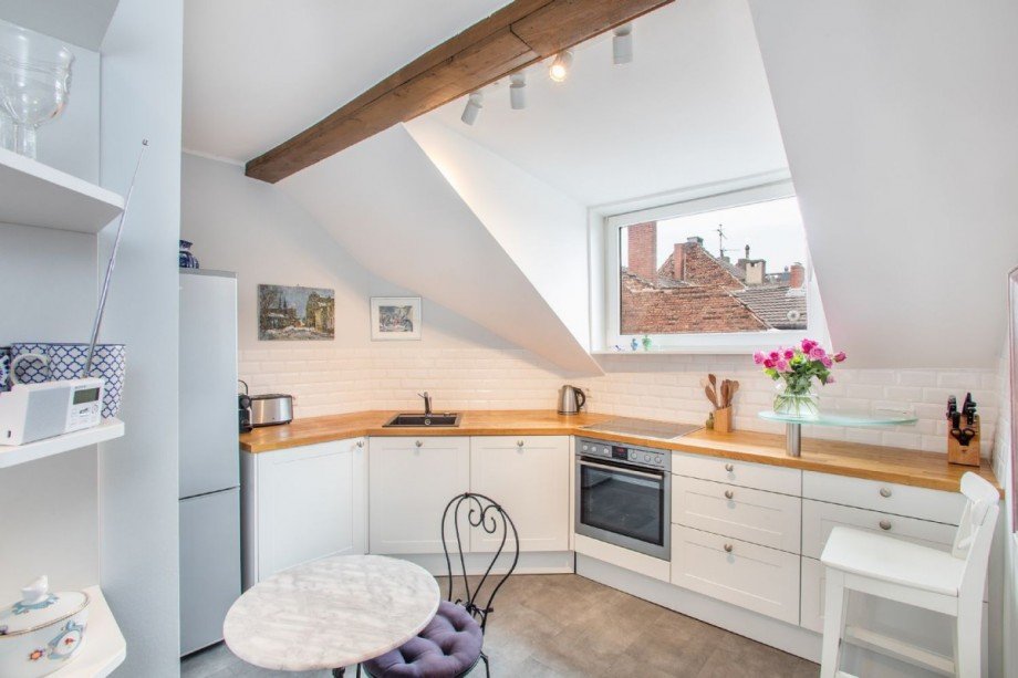 K�che Dachgeschosswohnung D�sseldorf