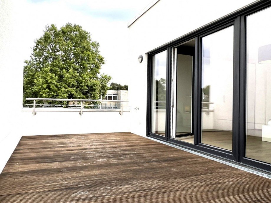 Terrasse im Obergeschoss Einfamilienhaus Neuss