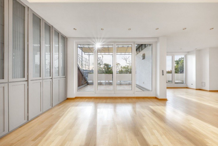 Wohn-/ Esszimmer - Ausgang zur Terrasse Etagenwohnung Düsseldorf