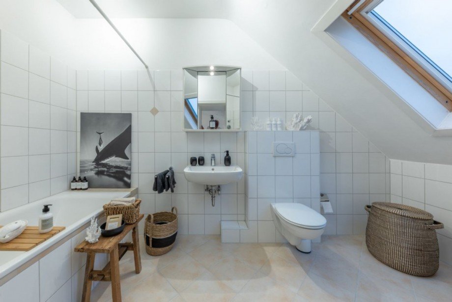 Bad 3 (obere Ebene) Etagenwohnung Düsseldorf
