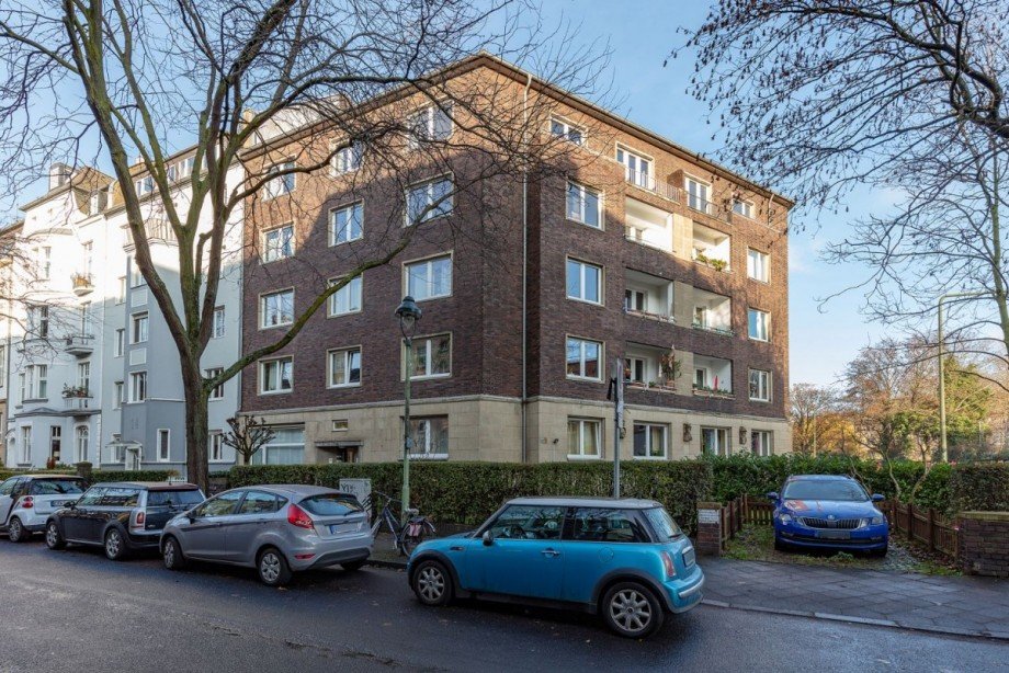 Von außen Etagenwohnung Düsseldorf