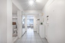 Eingangsdiele VERKAUFT: Zentral gelegene 2-Zi.-Whg. nähe Hofgarten: Top-Lage mit Wertsteigerungspotenzial