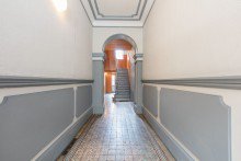 stilvoller Hauseingang Sehr sch�ne und gro�z�gige Maisonette-Wohnung in Pempelfort