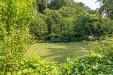 Park der Wohnanlage 2-Zimmer Wohnung direkt am Grafenberger Wald auf Parkgrundstück