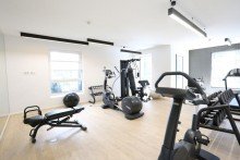 Fitnessraum und Sauna VERMIETET: Pandion Le Grand: Traumhaft möbliert wohnen mit Concierge, Stellplatz, Gym, Sauna und Weitblick