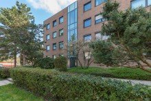 Von au�en VERKAUFT: Sonnige 3-Zimmer-Wohnung mit gro�em Balkon in Golzheim