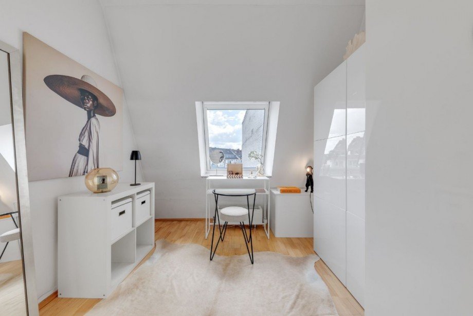 13.Gäste-/Arbeits-/Ankleidezimmer Maisonettewohnung Düsseldorf