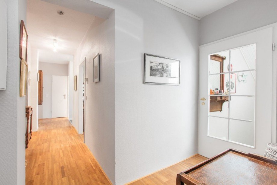 Flur untere (Haupt-)Ebene Dachgeschosswohnung D�sseldorf