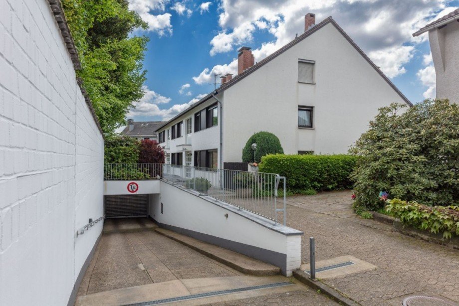Zufahrt zur Tiefgarage Etagenwohnung Düsseldorf