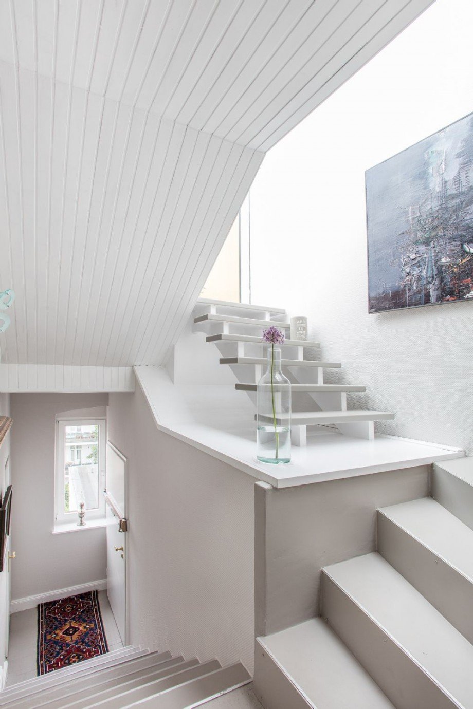 Treppe zum Balkon Dachgeschosswohnung D�sseldorf