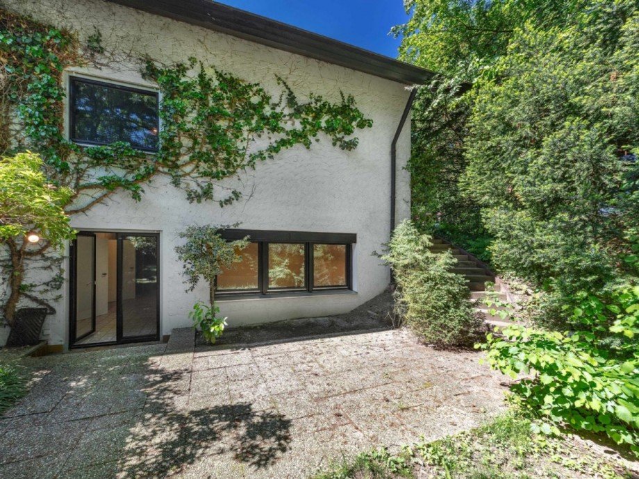 Terrasse am Kellergeschoss Zweifamilienhaus Heiligenhaus