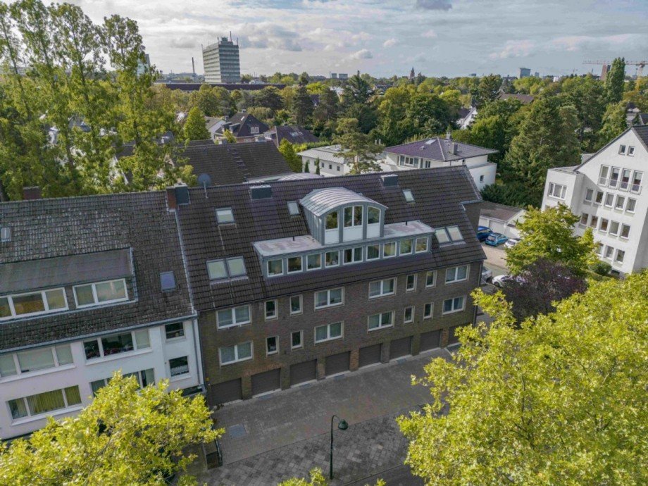 Gebäudefront Etagenwohnung Düsseldorf