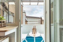 Balkon Kueche VERKAUFT: Stilvolle, individuelle und großzügige Wohnung im beliebten Pempelfort