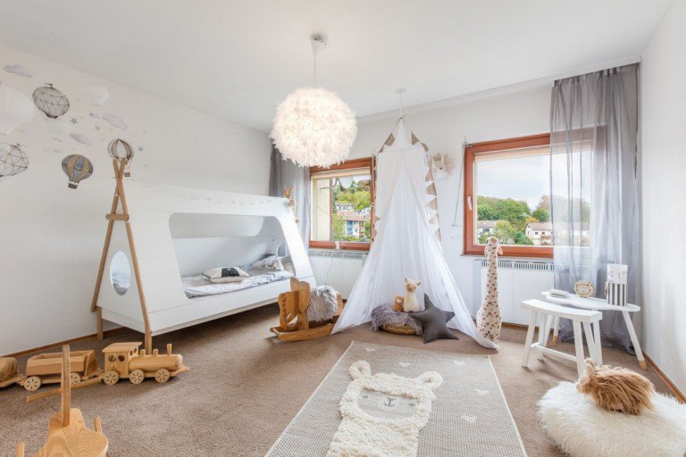 Kinderzimmer Velbert - Langenberg Doppelhaush�lfte VERKAUFT: Gro�z�gige Doppelhaush�lfte mit Fernblick und vielen Gestaltungsm�glichkeiten