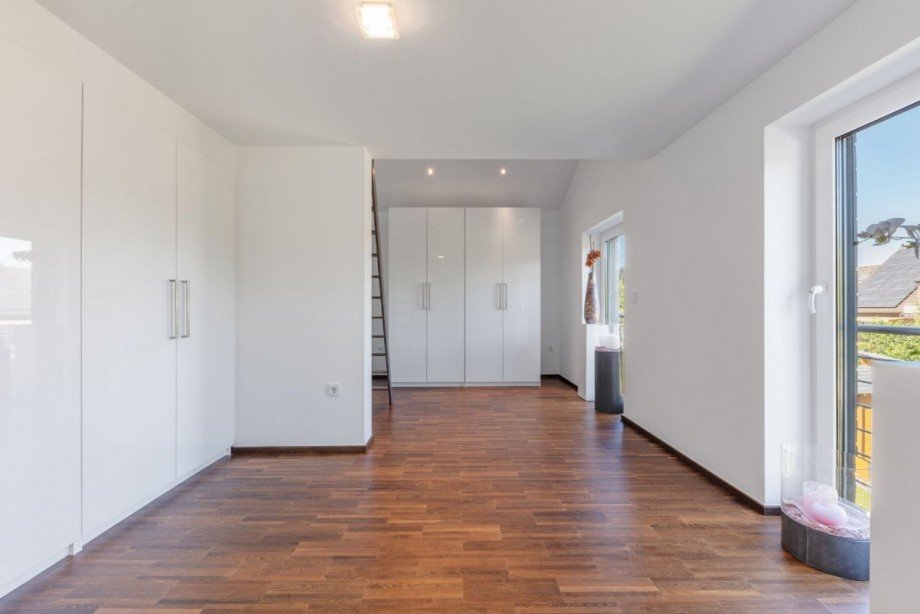 Kind 1 oder Arbeiten Einfamilienhaus Jüchen