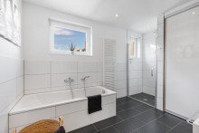 Bad VERKAUFT: Exklusive Etagenwohnung in Unterbilk N�he Medienhafen