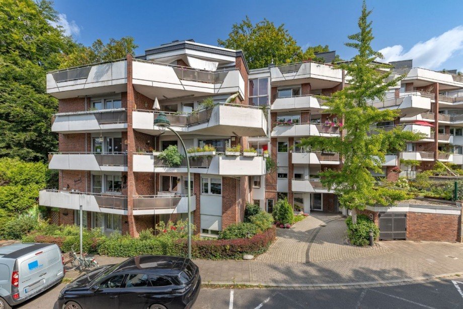 Vorderansicht Wohnanlage Etagenwohnung Düsseldorf