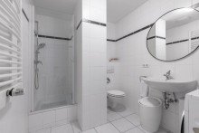 Duschbad VERKAUFT: Schicke, modernisierte 2-Zimmer Wohnung im Denkmal, zentral und in Hochschuln�he