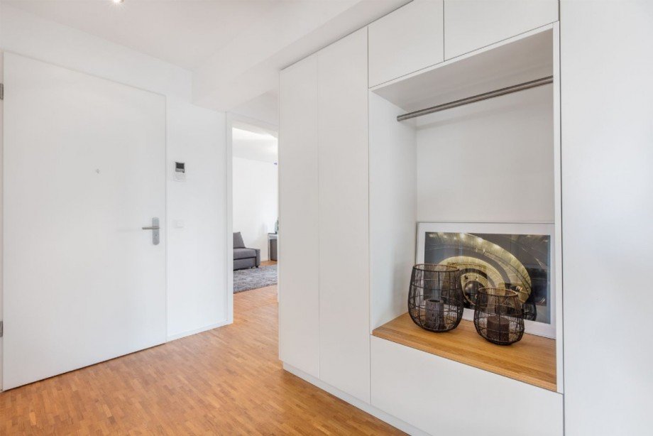 Diele mit Zugang Schlaf-u.Arb.-Zimmer Etagenwohnung D�sseldorf
