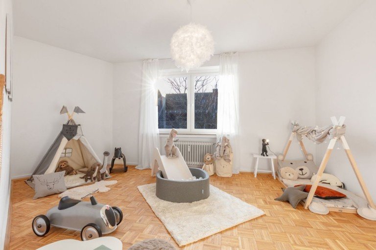 Durchgangsraum1_zb kinderzimmer Düsseldorf - Pempelfort Etagenwohnung VERKAUFT: Stilvolle, individuelle und großzügige Wohnung im beliebten Pempelfort