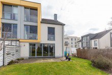 Garten u Terrasse VERKAUFT: DHH perfekt f�r Familien: Neubau, 165 m2, 5 Zi., 10 min zur Stadt und 10 min zum Unterbacher See