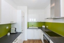 Kueche VERMIETET: Pandion Le Grand: Traumhaft möbliert wohnen mit Concierge, Stellplatz, Gym, Sauna und Weitblick
