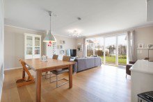 Wohn- Esszimmer VERKAUFT: DHH perfekt f�r Familien: Neubau, 165 m2, 5 Zi., 10 min zur Stadt und 10 min zum Unterbacher See