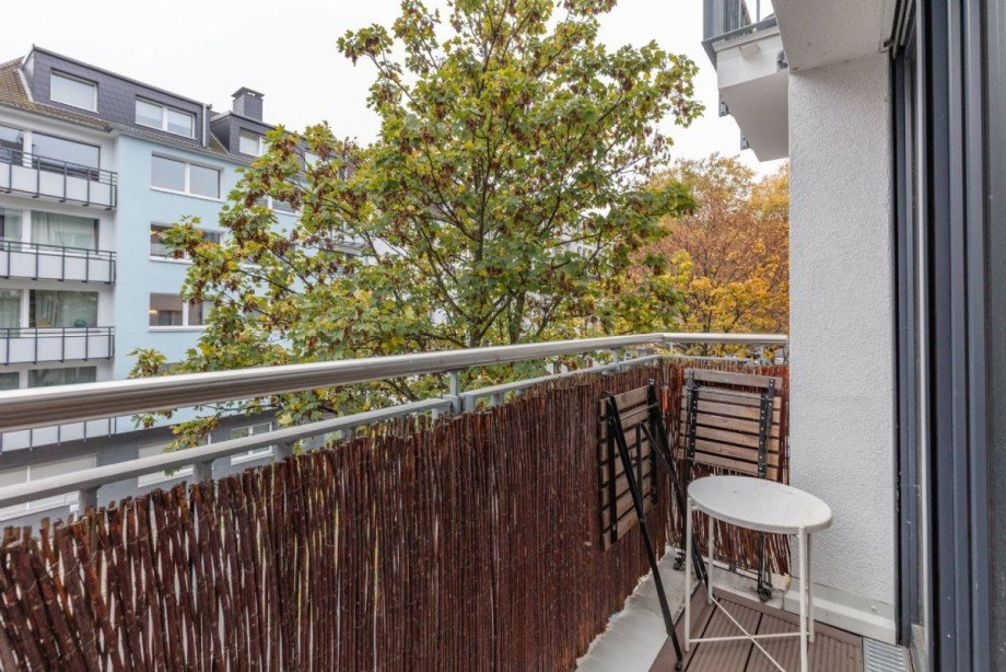 Balkon (Straßenseite) Etagenwohnung Düsseldorf