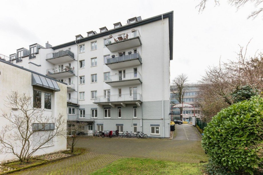 R�ckseite Geb�ude Etagenwohnung D�sseldorf - Oberkassel