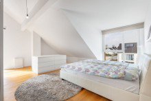 Studio (DG) VERKAUFT: DHH perfekt f�r Familien: Neubau, 165 m2, 5 Zi., 10 min zur Stadt und 10 min zum Unterbacher See