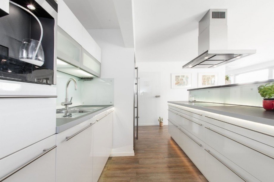 Einbauk�che Dachgeschosswohnung D�sseldorf