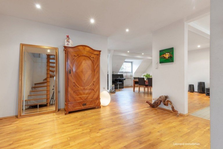 Eingangsbereich Wohnung D�sseldorf - D�sseltal Maisonettewohnung VERKAUFT: Haus-im-Haus: Individuelle Dachgeschoss Maisonette-Wohnung im Zooviertel/D�sseltal - ca. 140 m2
