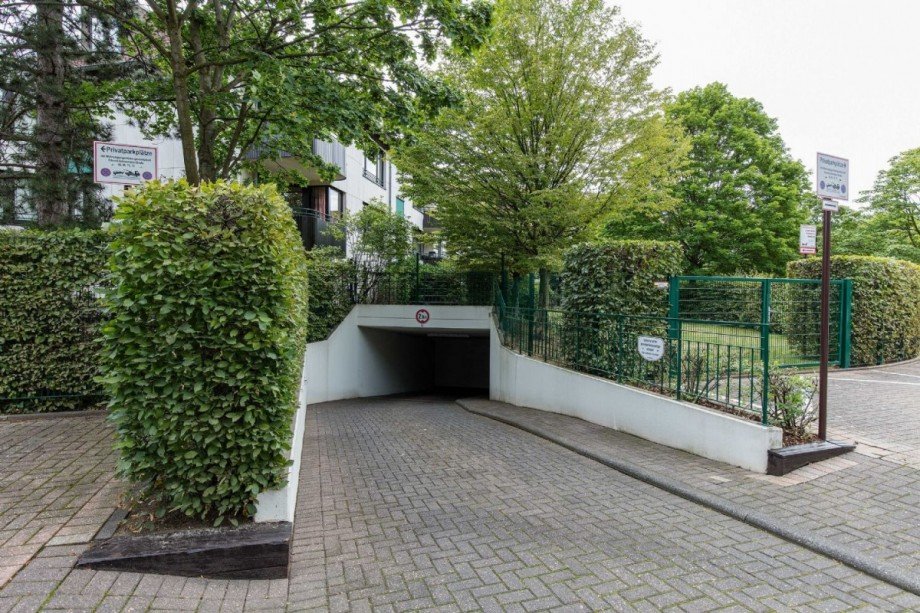 Zufahrt TG-Stellplatz Maisonettewohnung D�sseldorf