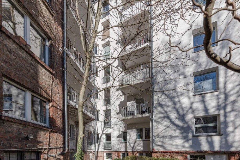 R�ckseite Geb�ude/Balkon Etagenwohnung D�sseldorf