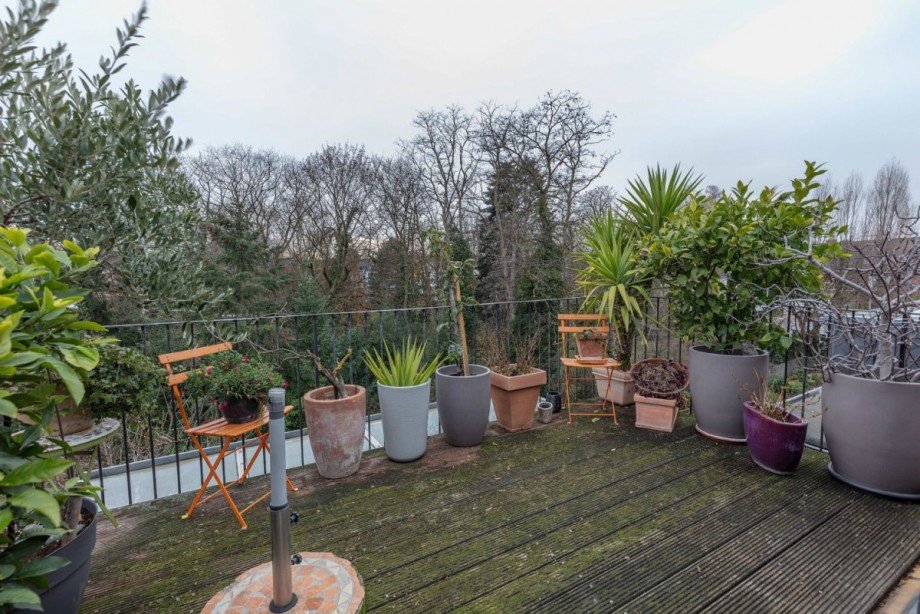Terrasse am Spitzboden Maisonettewohnung D�sseldorf