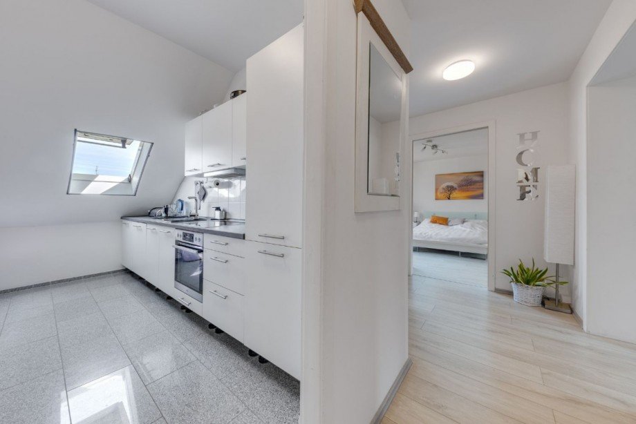 Küche und Diele Dachgeschoss-Wohnung Wohn- / Gesch�ftshaus Düsseldorf