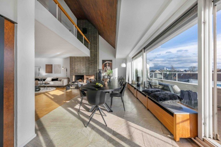 Wohn-Esszimmer Düsseldorf - Pempelfort Etagenwohnung VERKAUFT: Charaktervolle Maisonettewohnung - Mit Panoramablick über Goethe-Museum und Hofgarten