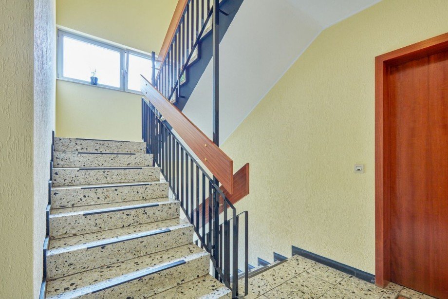 Treppenhaus Etagenwohnung Monheim am Rhein