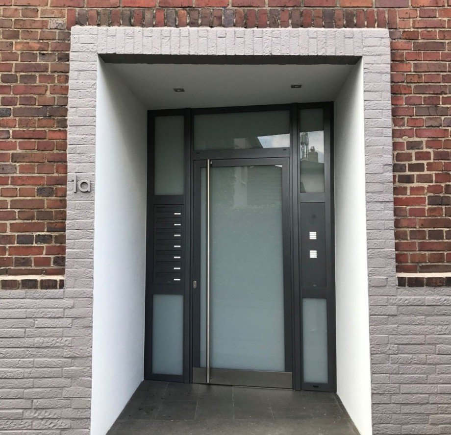 Hauseingang Mehrfamilienhaus Düsseldorf