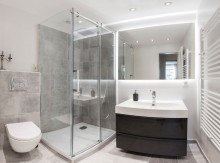 Duschbad Sehr sch�ne und gro�z�gige Maisonette-Wohnung in Pempelfort