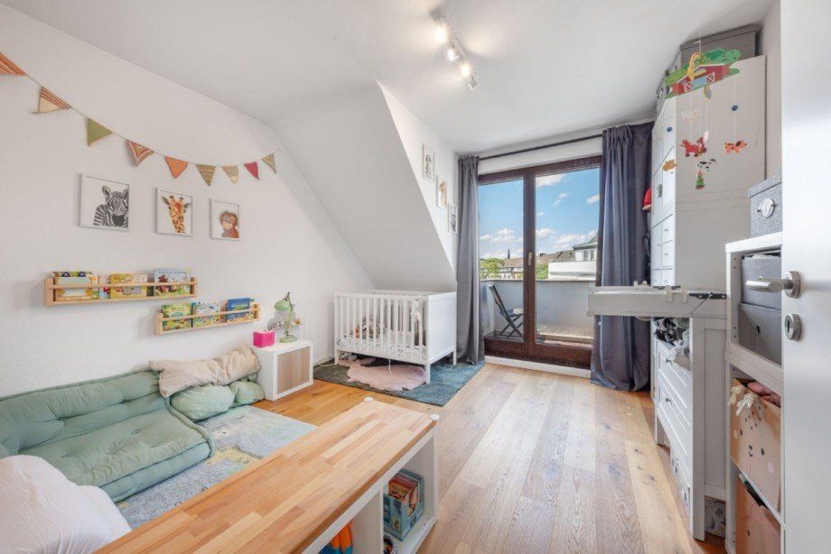 Kinder-/Arbeits-/Schlafzimmer Dachgeschosswohnung Düsseldorf