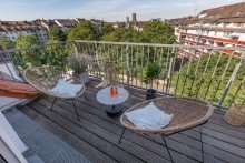 Balkon VERKAUFT: Wunderbar sonnige, top modernisierte Maisonettewohnung im Denkmal
