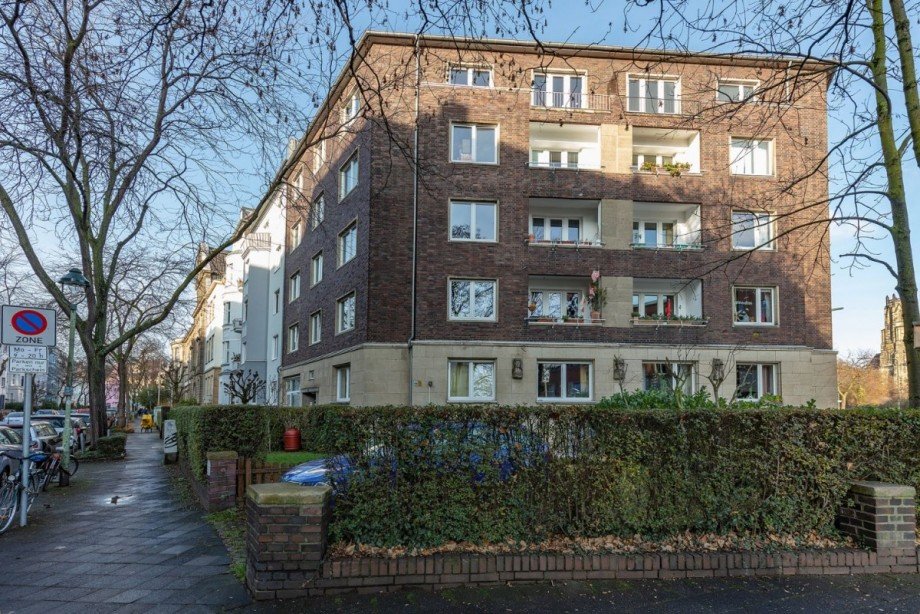 Haus von außen Etagenwohnung Düsseldorf