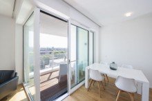 Wohnbereich VERMIETET: Pandion Le Grand: Traumhaft möbliert wohnen mit Concierge, Stellplatz, Gym, Sauna und Weitblick