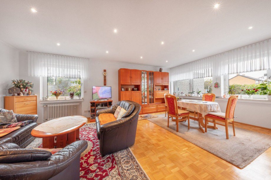 Wohn-/Esszimmer Einliegerwohnung Bungalow Kaarst
