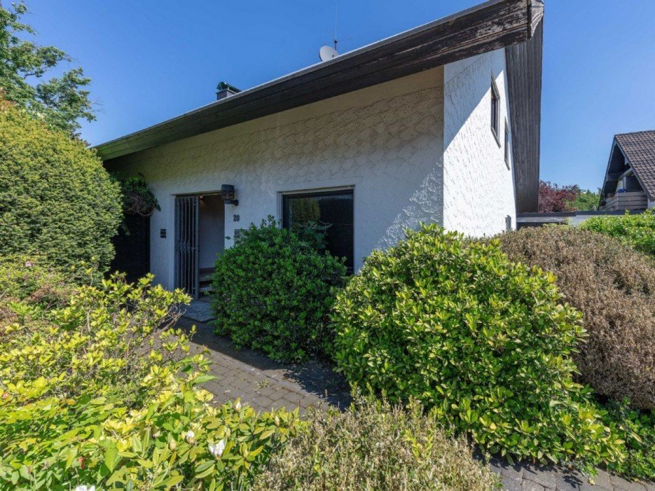 Hauseingang Zweifamilienhaus Heiligenhaus