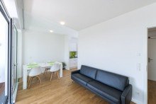 Wohnbereich VERMIETET: Pandion Le Grand: Traumhaft möbliert wohnen mit Concierge, Stellplatz, Gym, Sauna und Weitblick